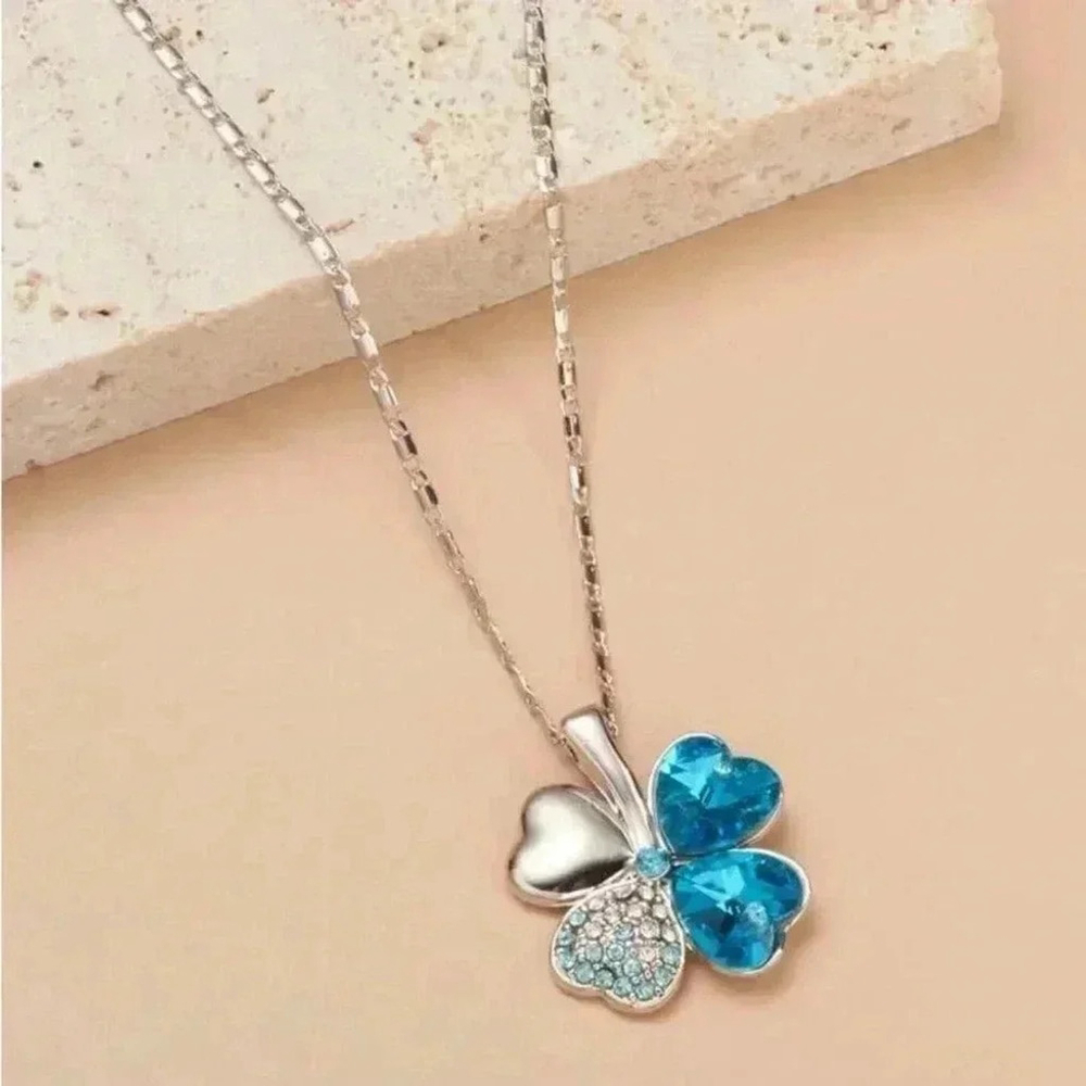 ⚠️Clearance Blue 4 Leaf Clover Silver Necklace - Picture 3 of 3